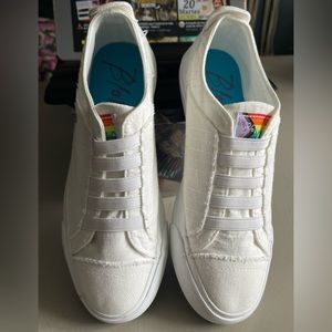 Authentic Blowfish white Rainbow 🔴🟢🟡🔵